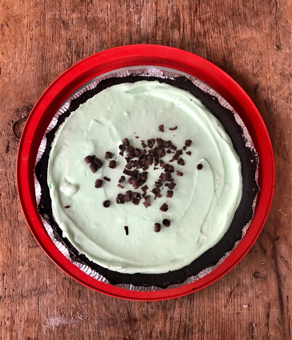 Grasshopper pie in a red pie dish