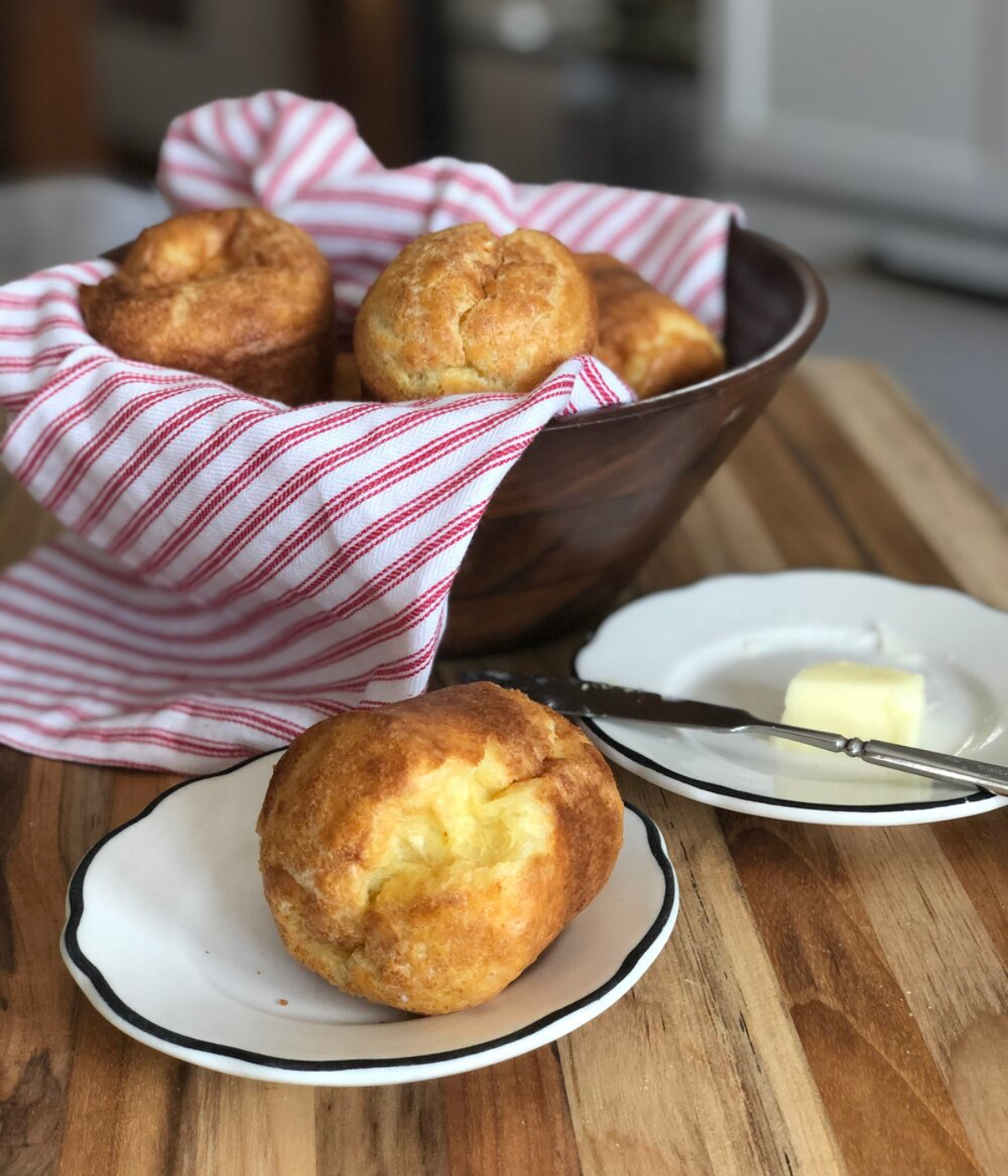 Popovers on a table