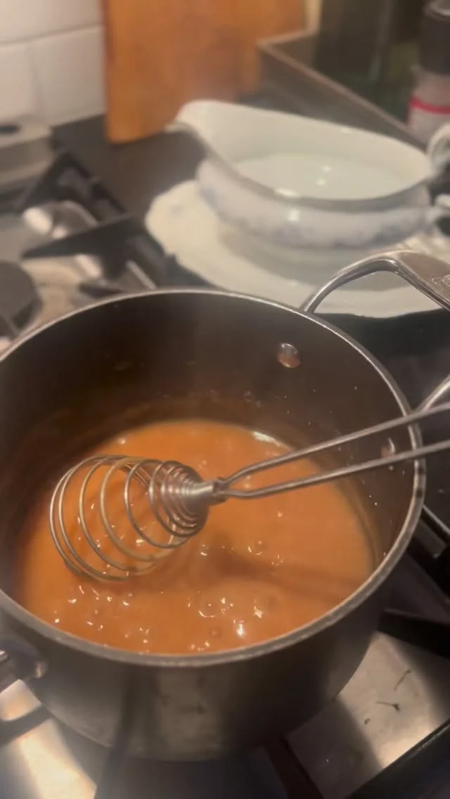 Pale gravy?! Some of my vintage church cookbooks suggest adding a splash of brewed coffee☕️ to your gravy to deepen the color and a little richness. Have you done this? Did it work? Did it affect the flavor? Please “dish and tell” with a comment below! 🤗